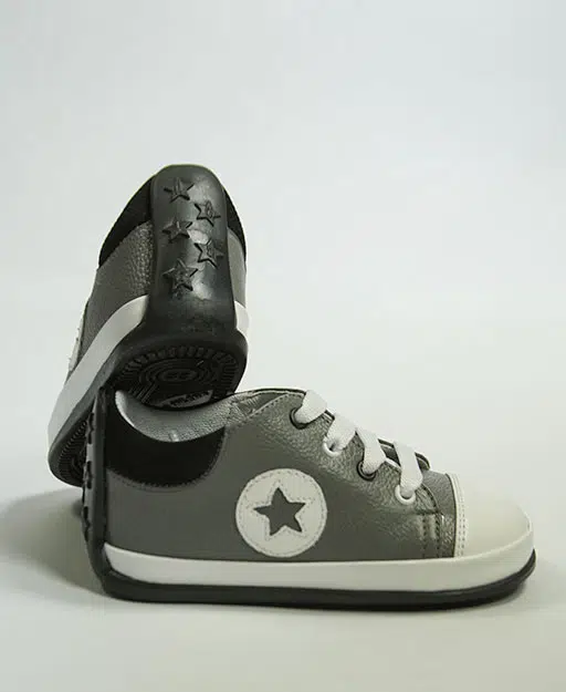 Zapato no tuerce laura converse gris Romanitos